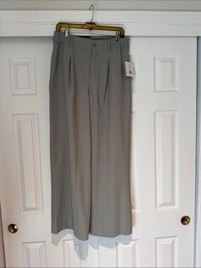 Beyond Yoga Men's Light Gray Dress Pants